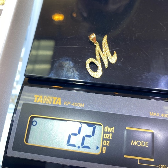 14K Gold initial D Pendant Necklace D B M H J R - Picture 7 of 11